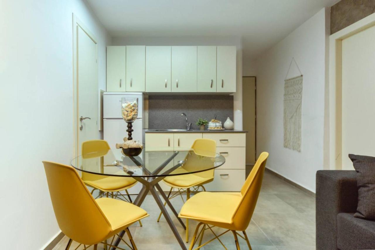 Authentic One Bedroom Apartment In City Center Jerusalem Eksteriør bilde